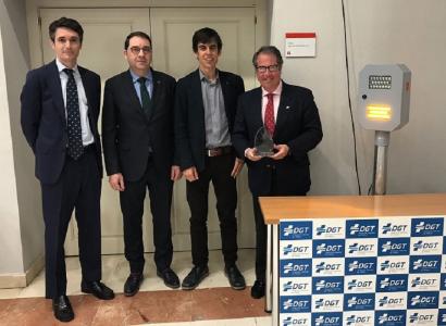 ITS España premia a la DGT por el Sistema Inteligente de Balizas contra la niebla instalado por SICE en la A8